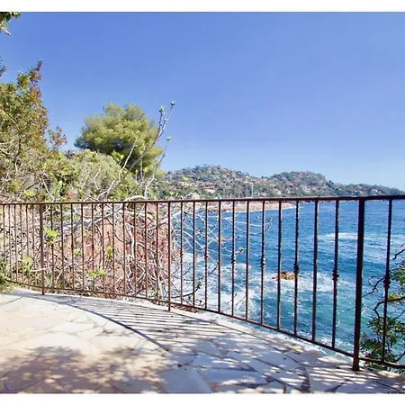 Villa Lou Cade - *